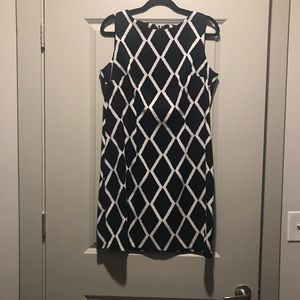 Black and White shift Dress - 16